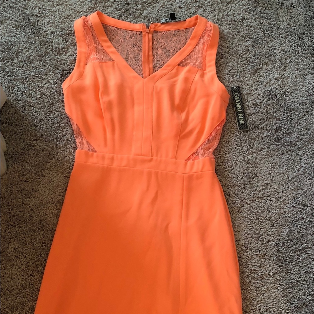 Beautiful Gianni Bini formal dress : color: Coral.